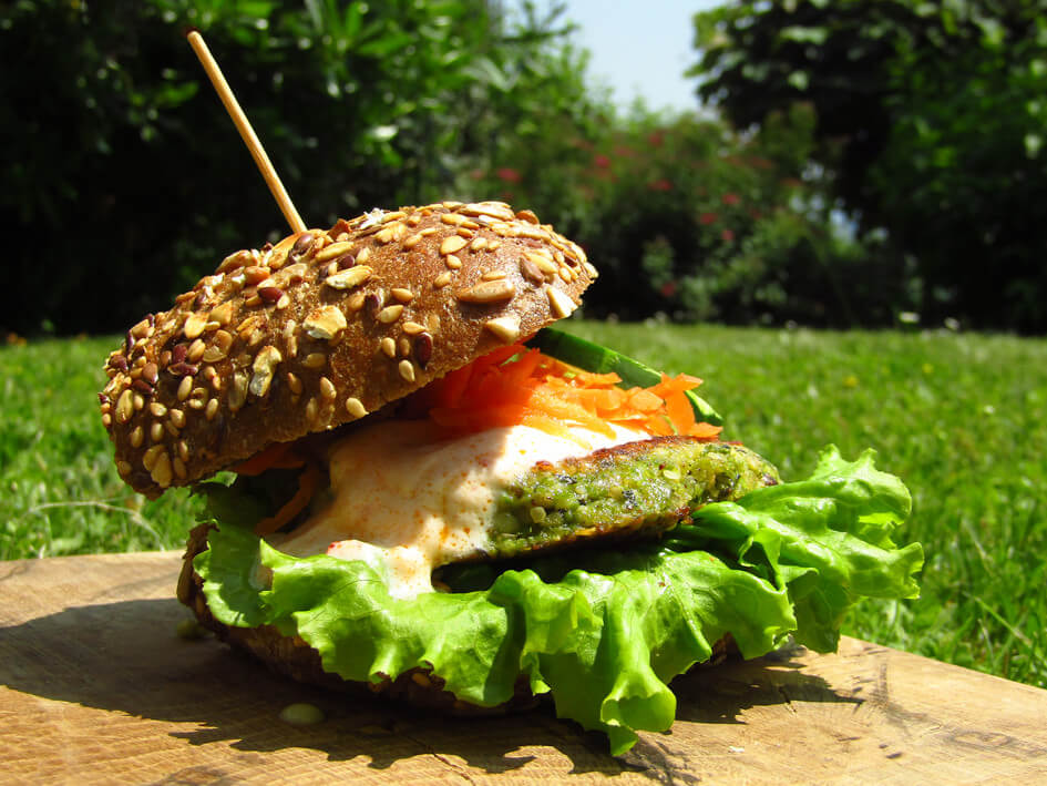Rode datum regelmatig Aardappelen Vegaburger recept voor een heerlijke vegetarische burger | Superfood4Me